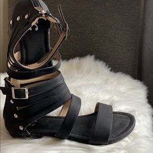 JC Black Strappy Flat Sandals - Size 8 1/2